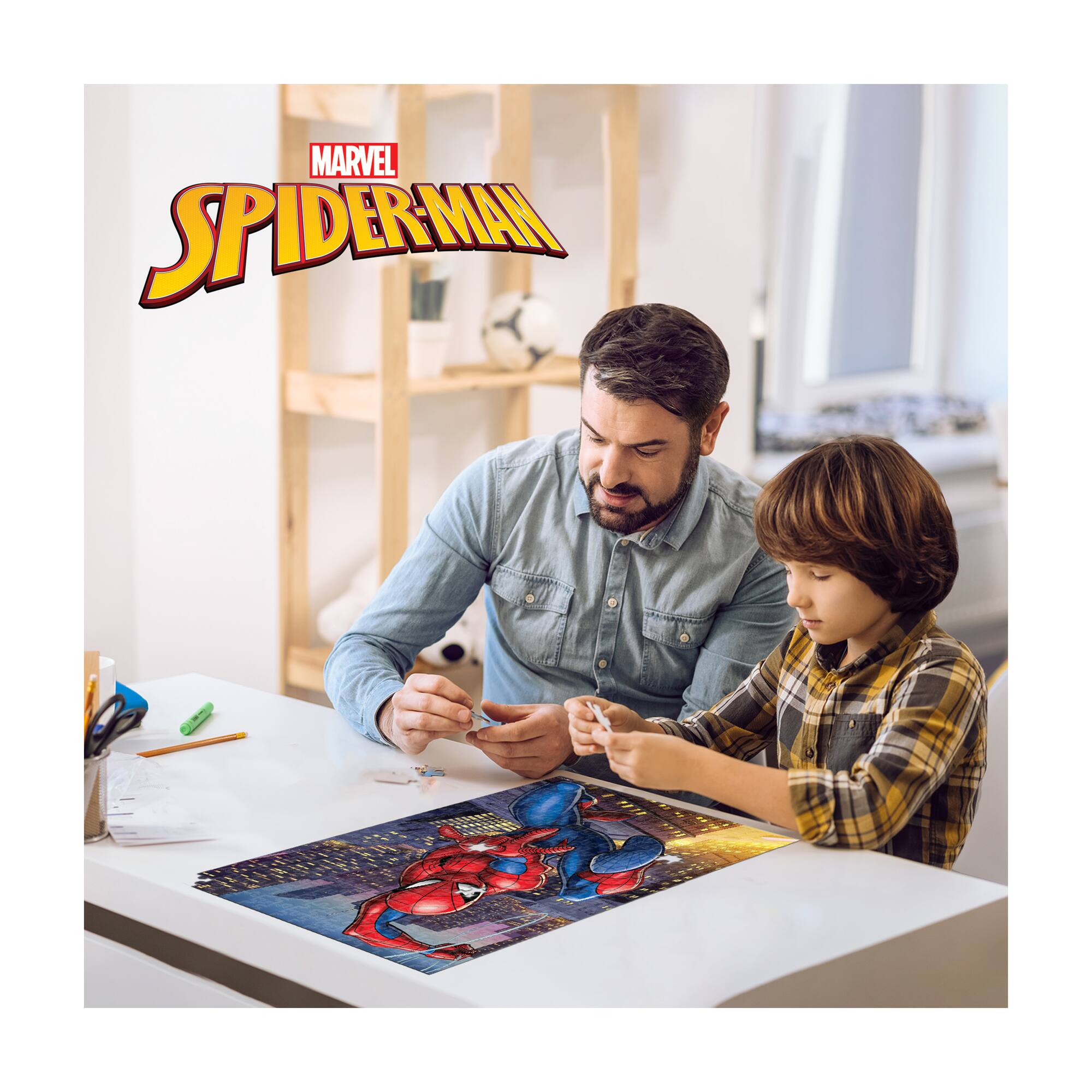 Marvel - Spider-Man 3D Lenticular Jigsaw Puzzle in a Collectible Shaped Tin: 300 Pcs